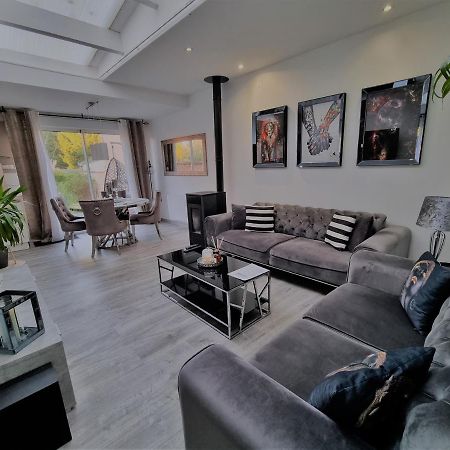 Oasis Citadine Terrasse Intime Jardin Privatif En Plein Centre Ville 70M2 Cambrai Exteriér fotografie