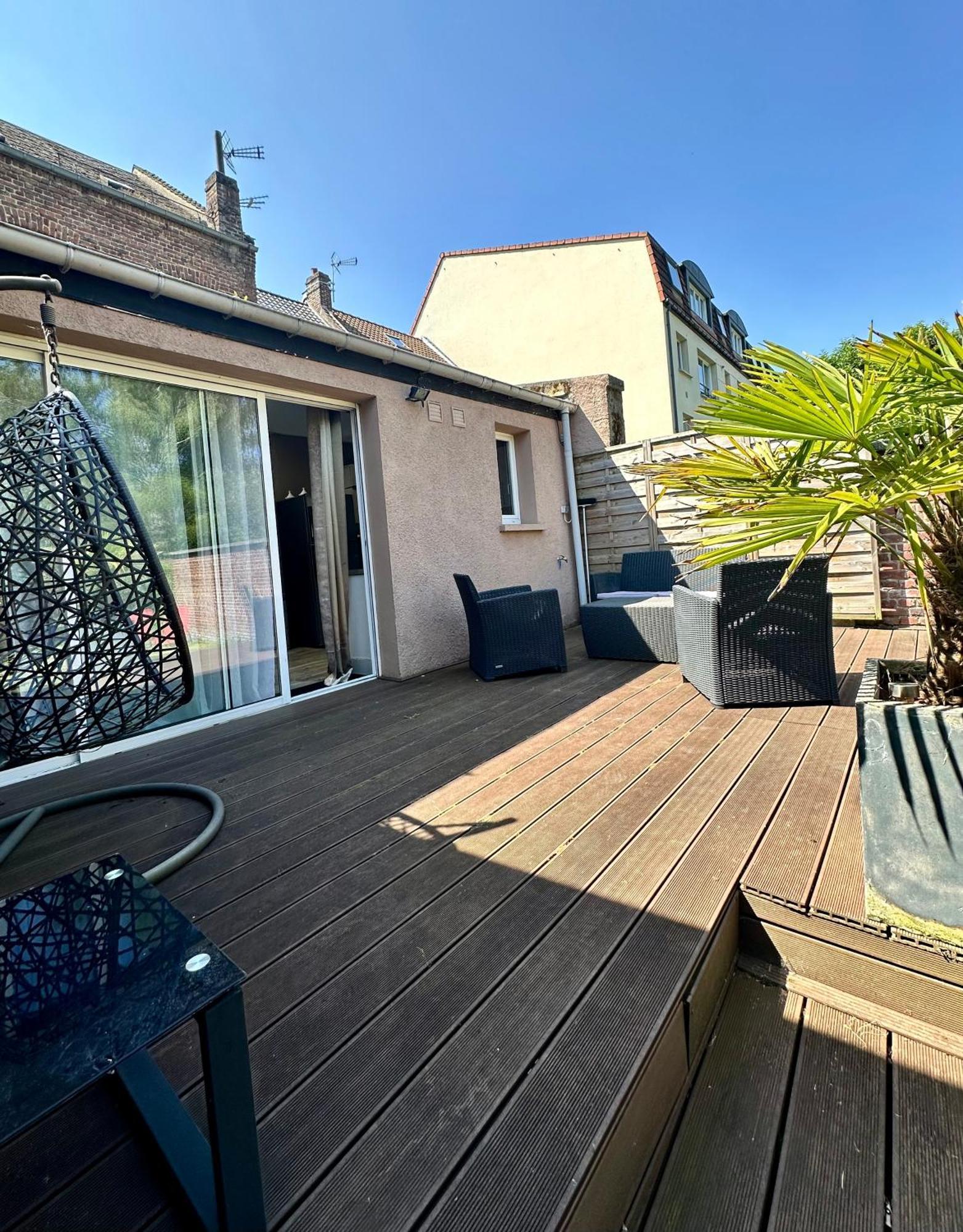 Oasis Citadine Terrasse Intime Jardin Privatif En Plein Centre Ville 70M2 Cambrai Exteriér fotografie