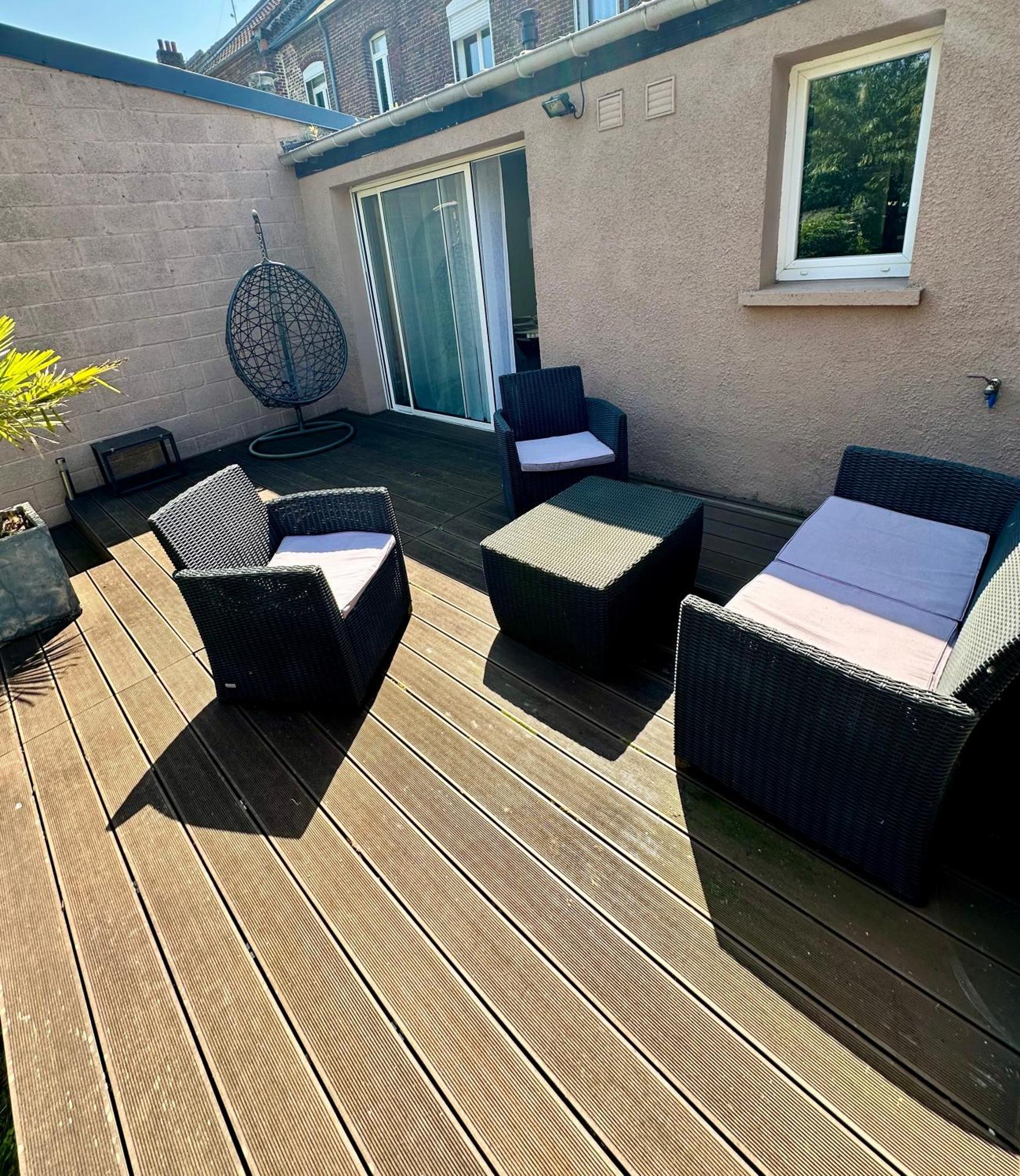 Oasis Citadine Terrasse Intime Jardin Privatif En Plein Centre Ville 70M2 Cambrai Exteriér fotografie